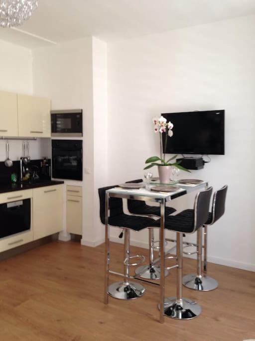 #28 1 Bdr Flat Ac Balcony Hper Central 10Mins To Beach & Old Town Nice Eksteriør billede