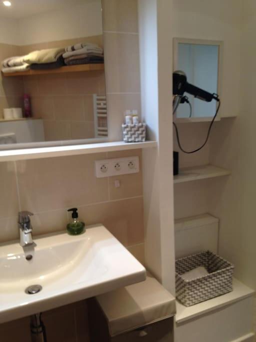 #28 1 Bdr Flat Ac Balcony Hper Central 10Mins To Beach & Old Town Nice Eksteriør billede