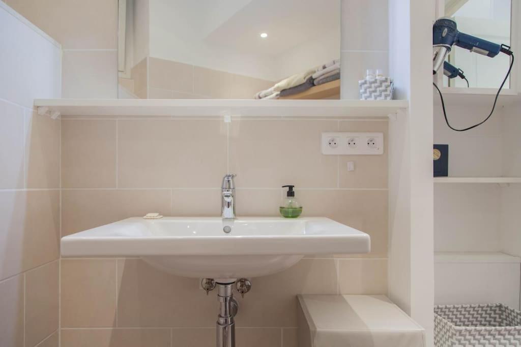 #28 1 Bdr Flat Ac Balcony Hper Central 10Mins To Beach & Old Town Nice Eksteriør billede